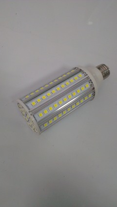 LED节能灯泡 从高效照明到绿色能源的跨界探索——以深圳国惠照明为例